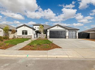 8806 Roverton Ct, Bakersfield, CA 93314