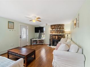 214 Promenade St, Barrington, RI 02806