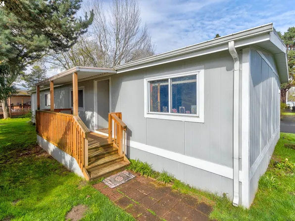 2320 N Broughton Dr, Portland, OR 97217