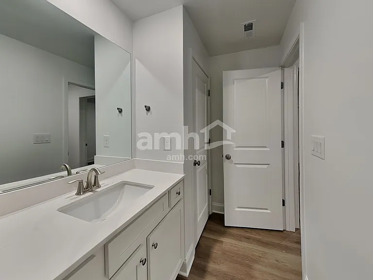 768 Alcovy Mill Park — Photo 15