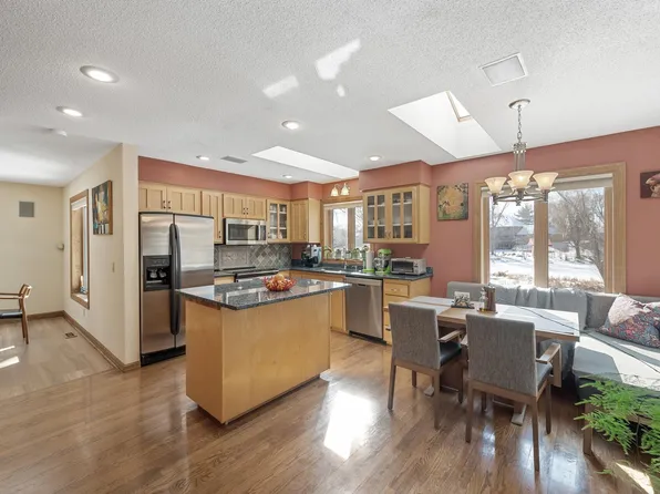 5310 Dominick Dr, Minnetonka, MN 55343