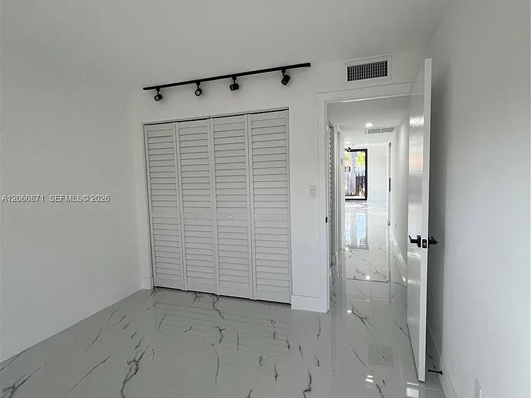 20610 NE 7th Ct — Photo 25
