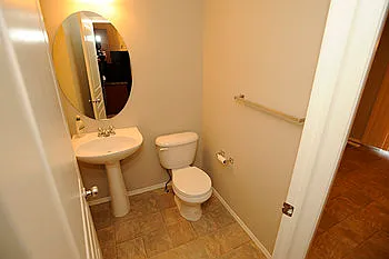 1038 Taradale Dr NE #M — Photo 9