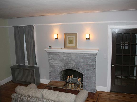 2nd image of 440 Cross St