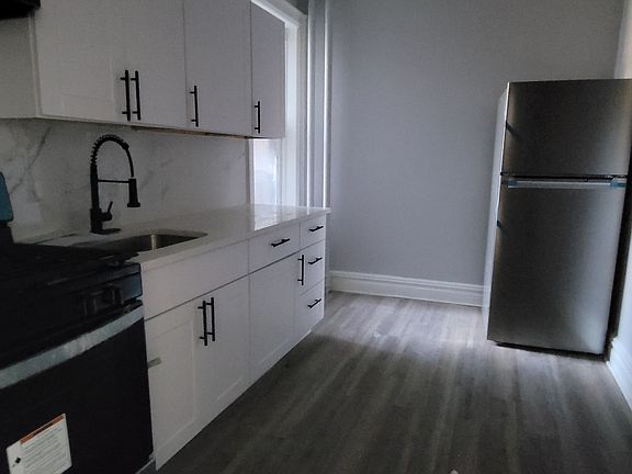 2nd image of 319 Summit Ave #5F