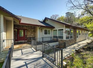 18572 Hummingbird Dr, Penn Valley, CA