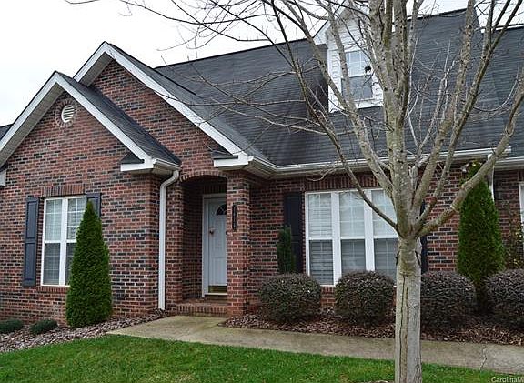 2nd image of 1614 Crown Vue Ct #1614