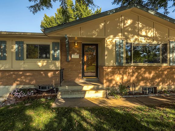 3rd image of 8263 E Mansfield Ave