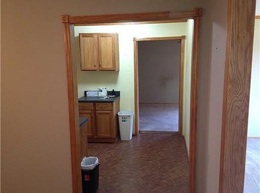 3rd image of 3403 Ronnie Ave