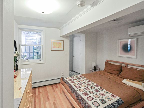 2nd image of 309 Leonard St #1
