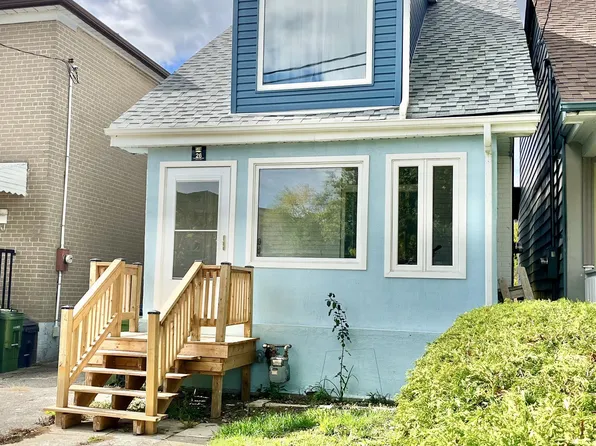 26 Leyton Ave, Toronto, ON M1L 3T4