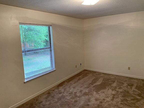 5th image of 25 Cape Dr NW APT C