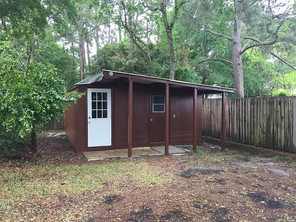 37 Temple Ave SW
