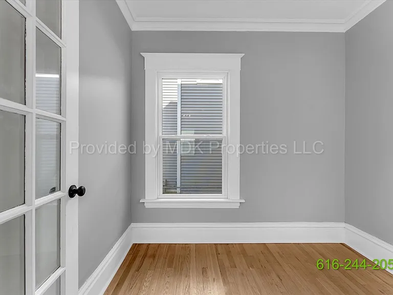 425 Woodlawn St SE — Photo 20