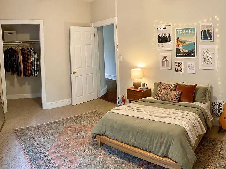221 Buckingham Pl — Photo 9