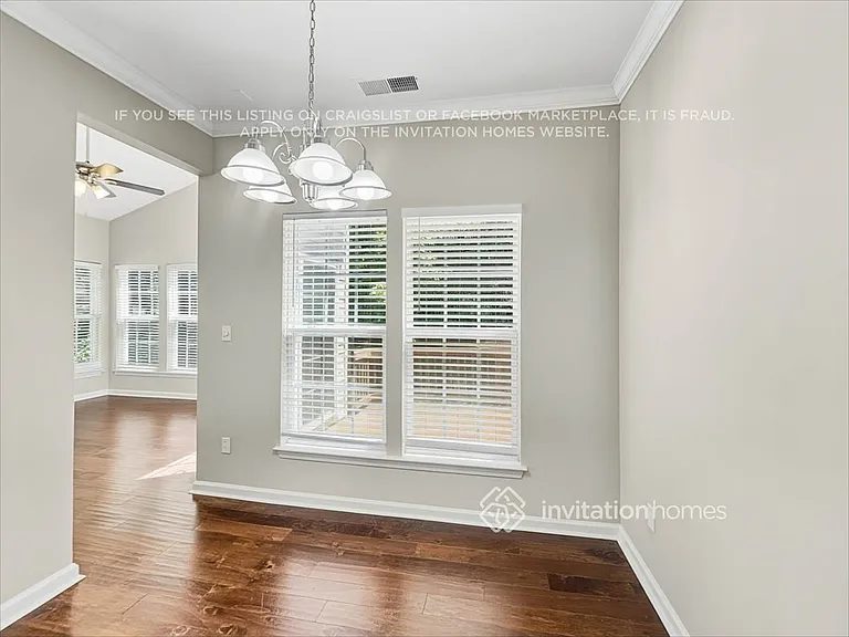 6918 Olmsford Dr — Photo 10