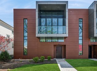 8735 Narragansett Ave, Morton Grove, IL 60053