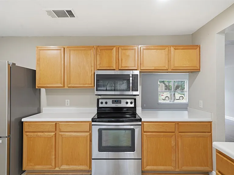 1304 Irene Dr — Photo 15