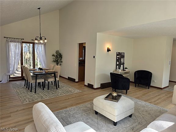 4th image of 5009 Lansdowne Dr