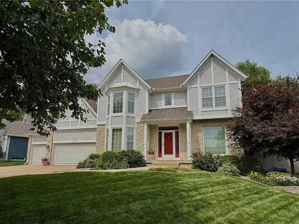 13017 Reeder St, Overland Park, KS 66213
