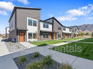 35 N Gateway Dr #16, Providence, UT 84332