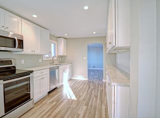 181 College Farm Rd, Waltham, MA 02451