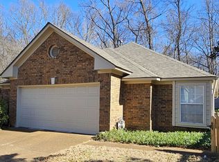 5544 Pine Oak Ln, Memphis, TN 38135