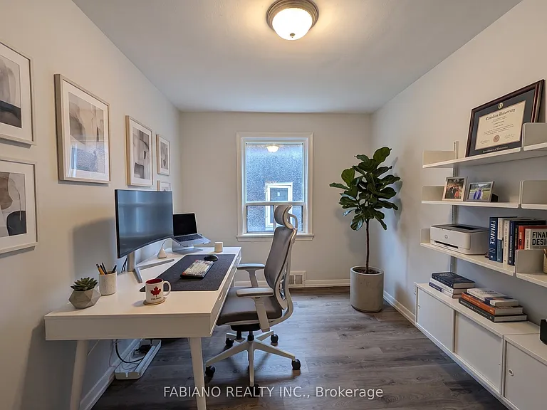 5 Hertford Ave #2 — Photo 18