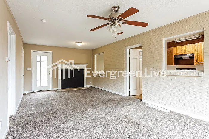 4 bed, 2.0 bath, 1858 sqft, $1,495 — Photo 3