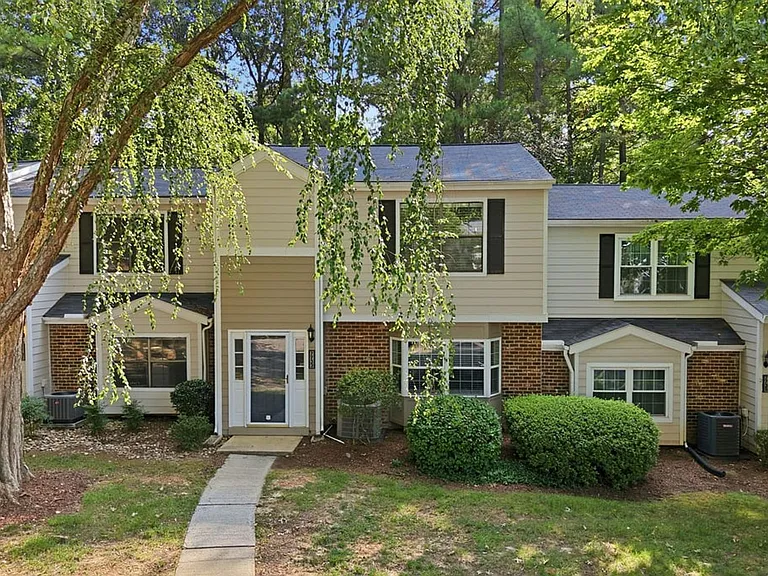 7733 Falcon Rest Cir — Photo 4