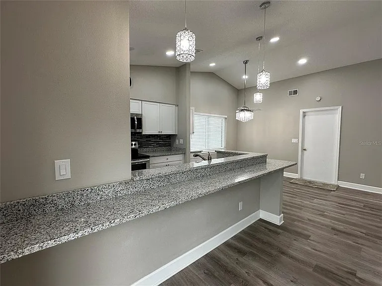1229 Allendale Dr — Photo 10