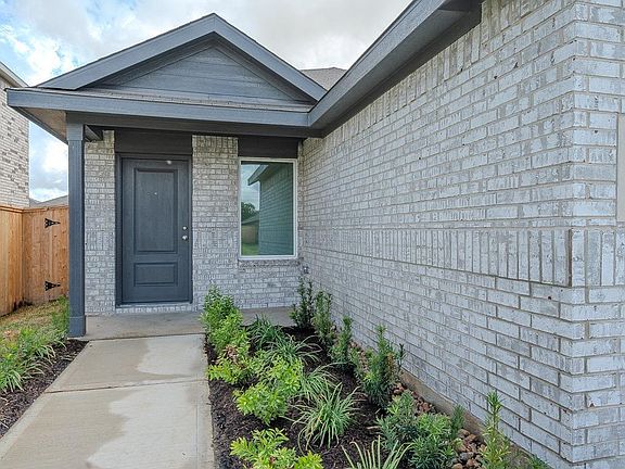 3rd image of 6814 Flowering Ginger Ln