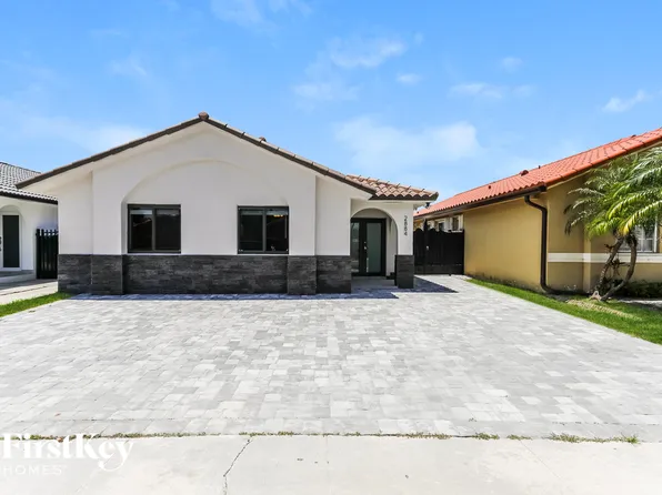 2884 W 73rd Ter, Hialeah, FL 33018