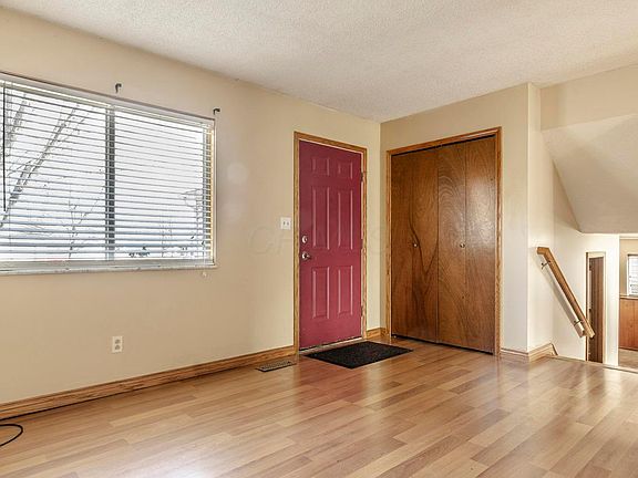 4th image of 5997 Meadowsglen Dr
