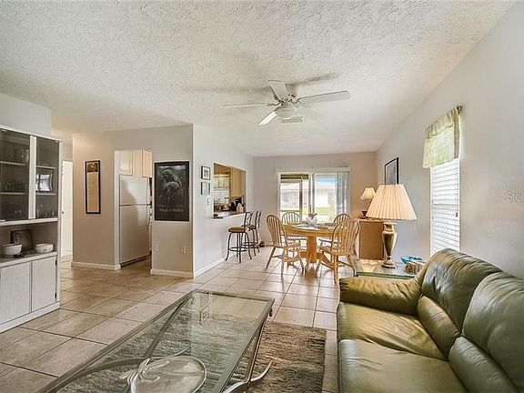 3rd image of 3342 Ramblewood Dr S