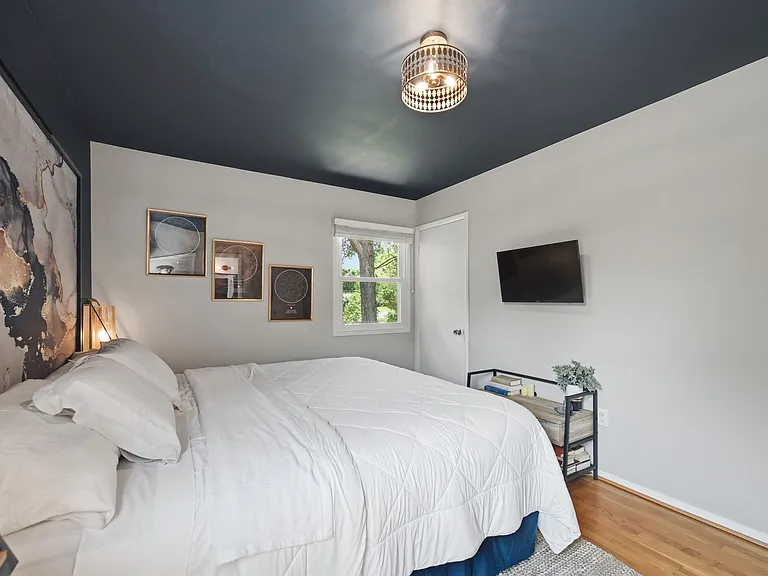 6426 Carriage Dr — Photo 15