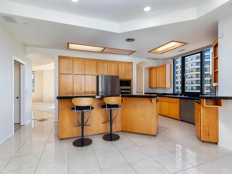 611 G St #321 — Photo 37