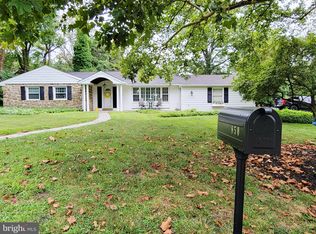 850 Thomas Rd, Lafayette Hill, PA 19444