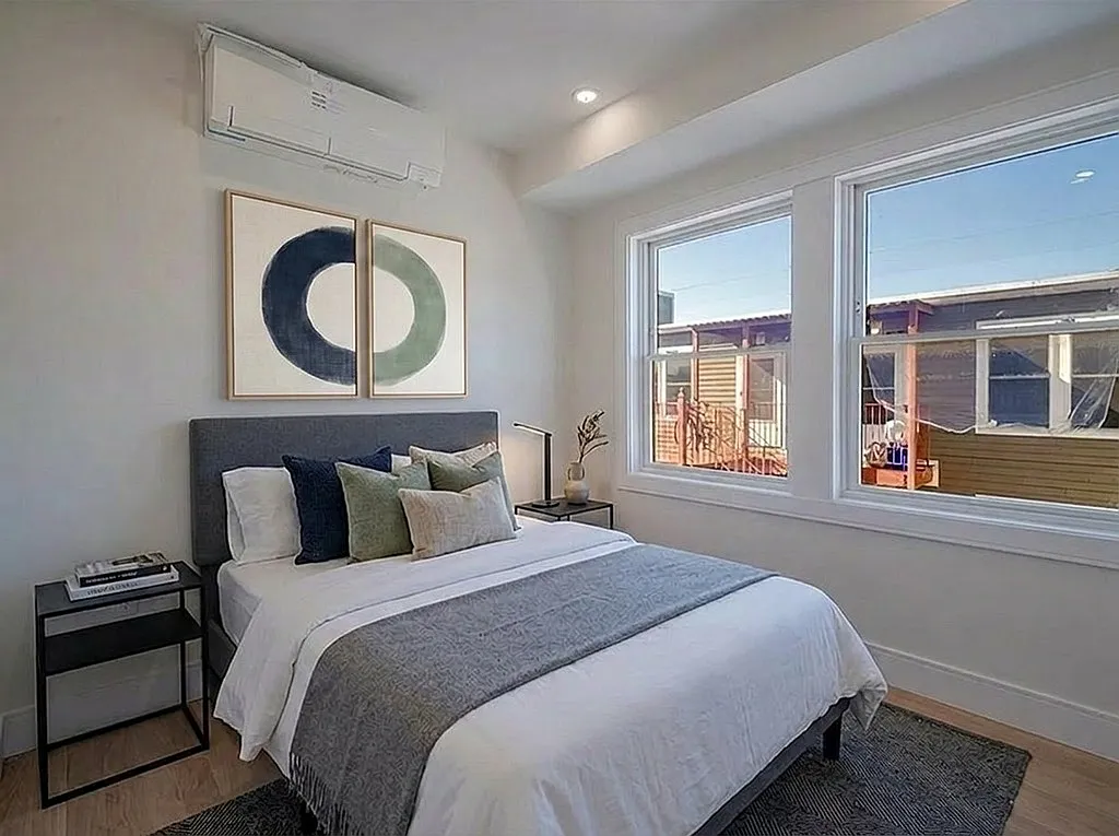 2 bed, 750 sqft, $3,100 — Photo 2