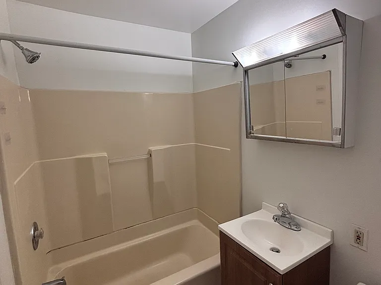 7727 Germantown Ave #301 — Photo 11