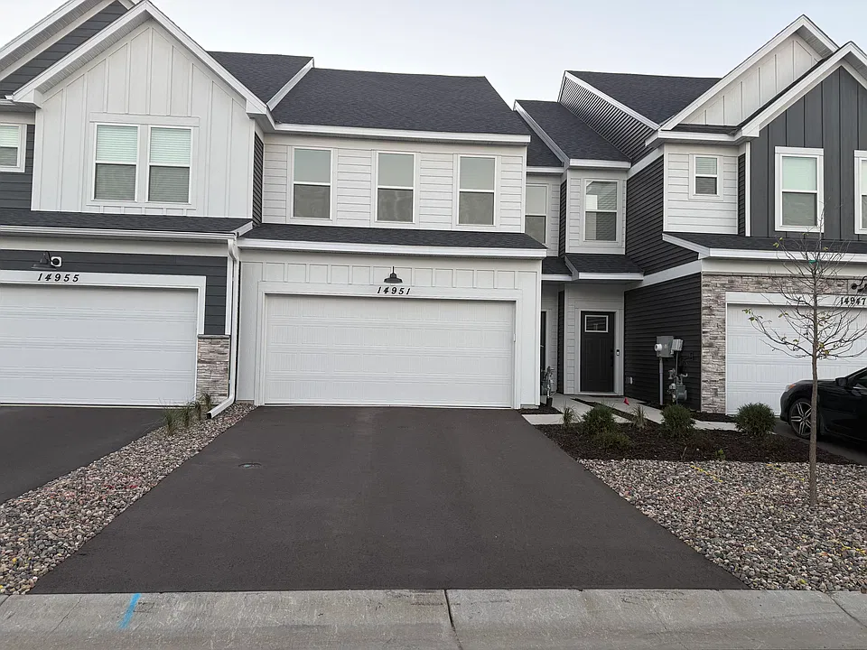 14951 Avondale Vw