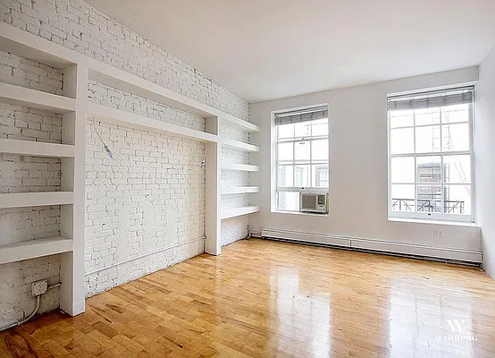 Rented by Warburg | media 22