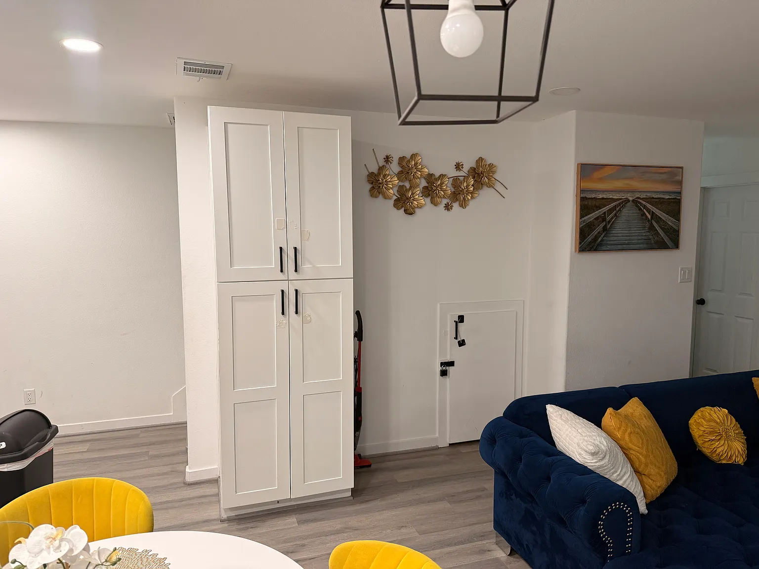 3 bed, 1224 sqft, $2,000 — Photo 2