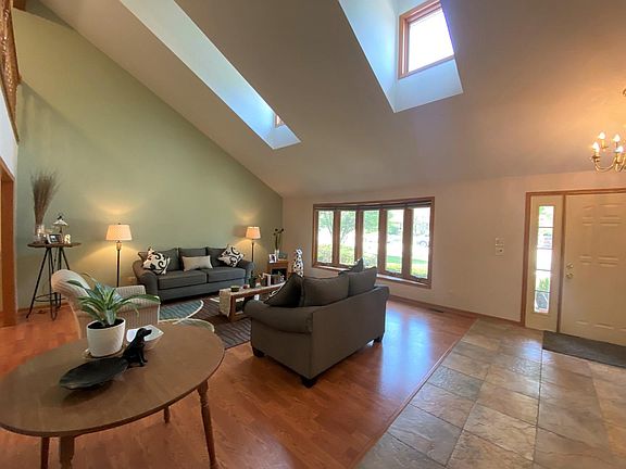 4th image of 5333 Jessica Dr