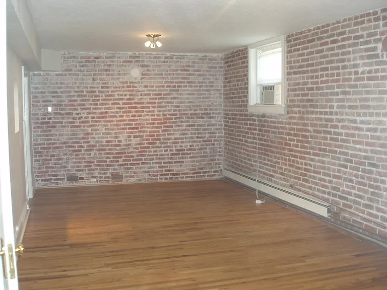 3226 Bryant St — Photo 13