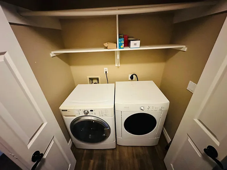 3238 E Kristal Way — Photo 8