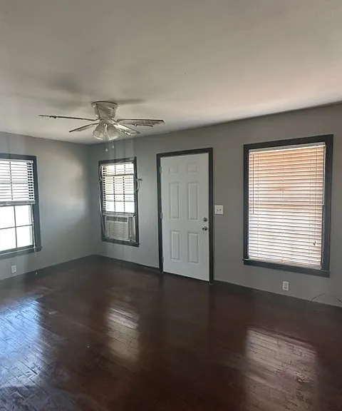 4204 S Monroe St — Photo 3