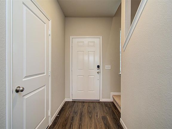 3rd image of 6427 Lakeview Haven Dr