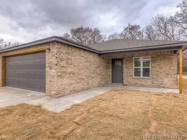 230 S Bixby St, Coweta, OK 74429