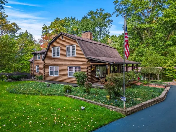 2285 Nashua Rd, New Castle, PA 16105